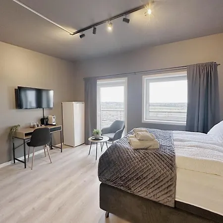 Hotel E18rom 3*