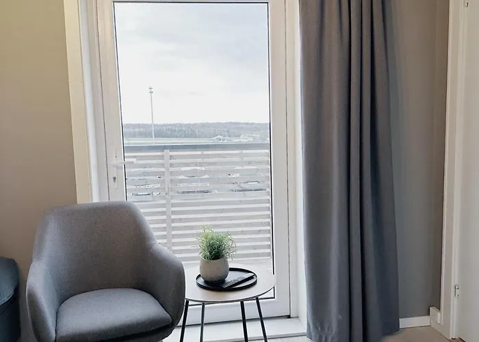 Hotel E18rom 3*